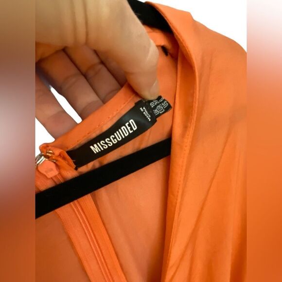 Missguided Maxi Dress with twist detail and side split - Picture 8 of 10